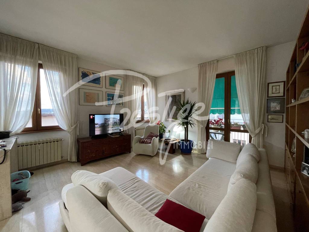 La Spezia Centro appartamento di 7 vani