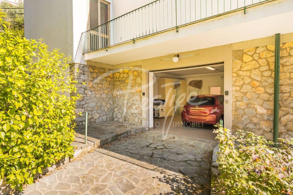 Portovenere villa bifamiliare immersa nel verde