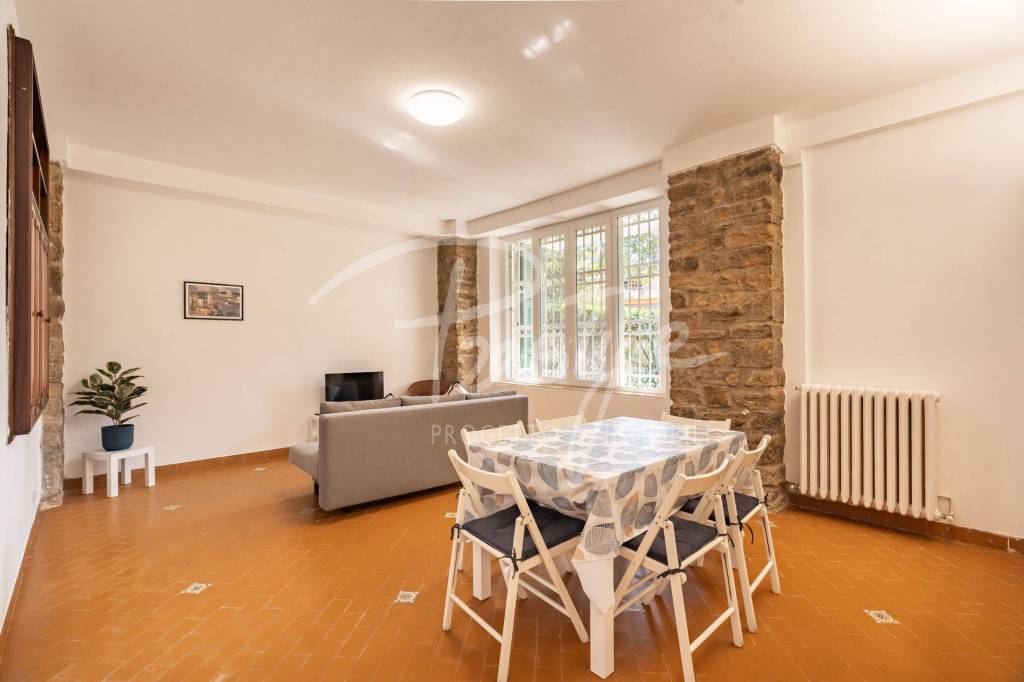 Portovenere villa bifamiliare immersa nel verde