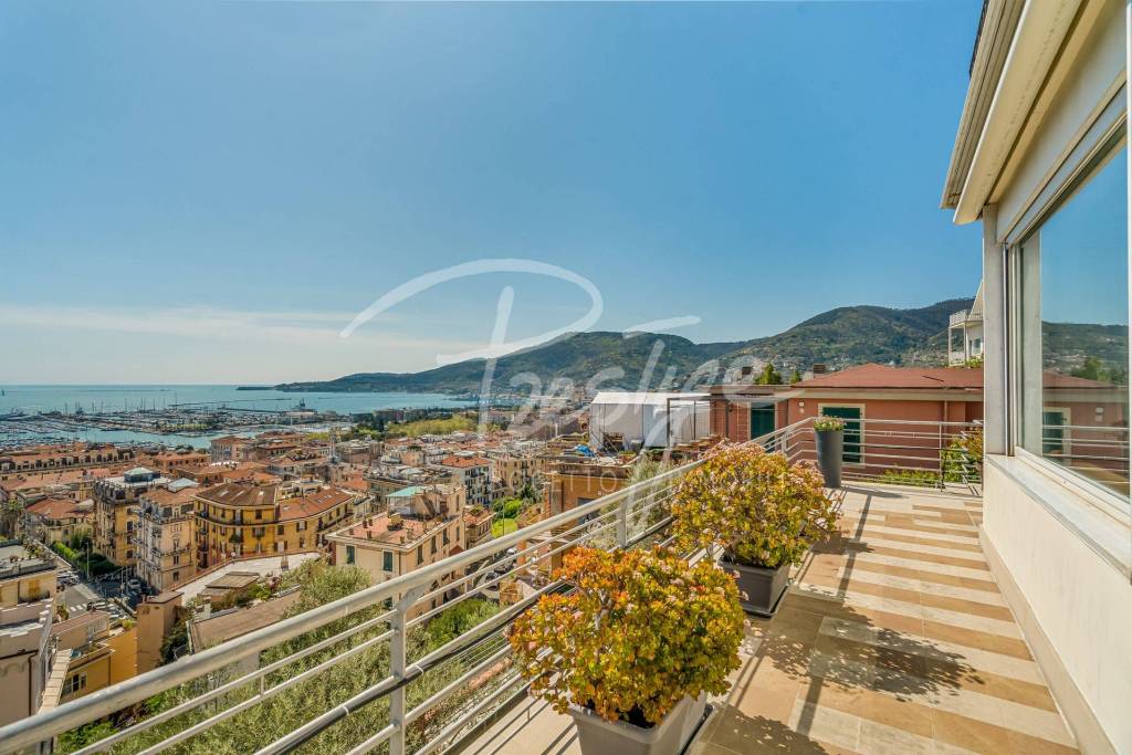 La Spezia Colli porzione di bifamiliare con vista sul golfo