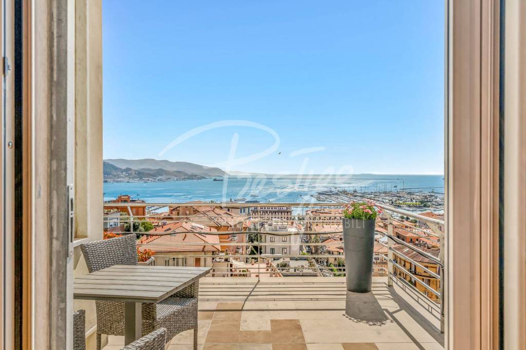 La Spezia Colli porzione di bifamiliare con vista sul golfo