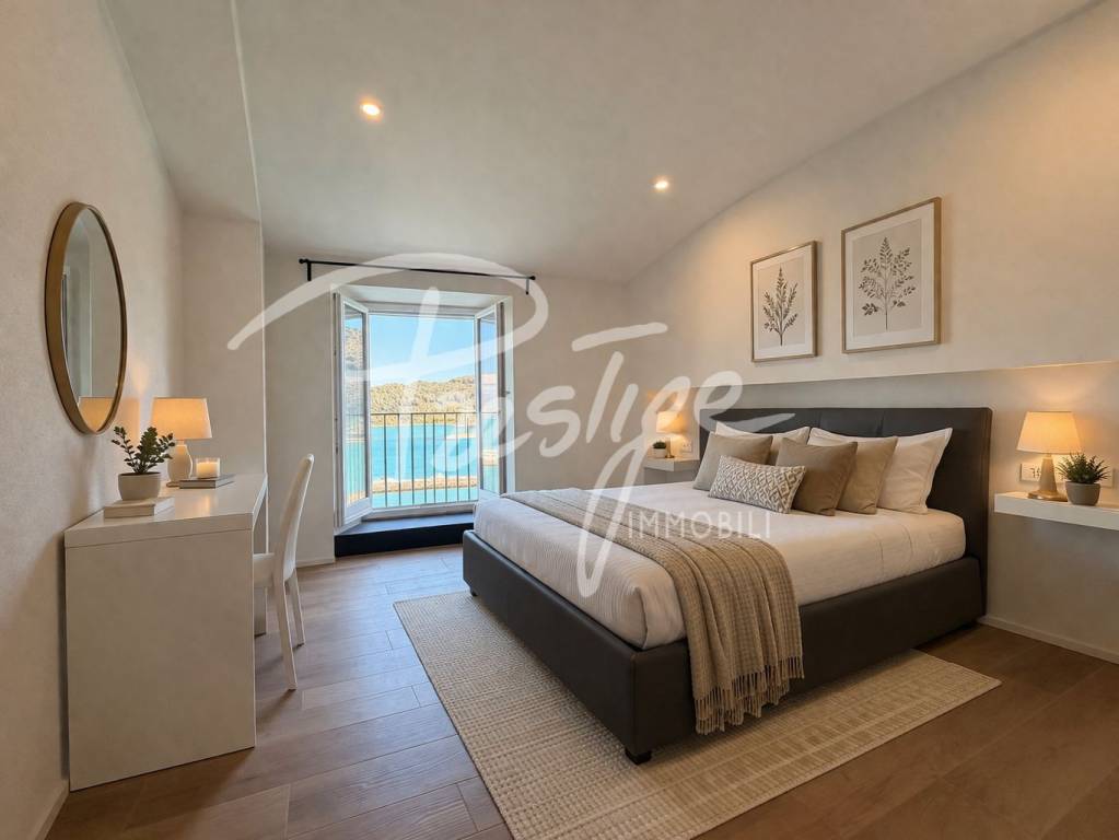 Portovenere via Capellini bilocale vista mare ristrutturato