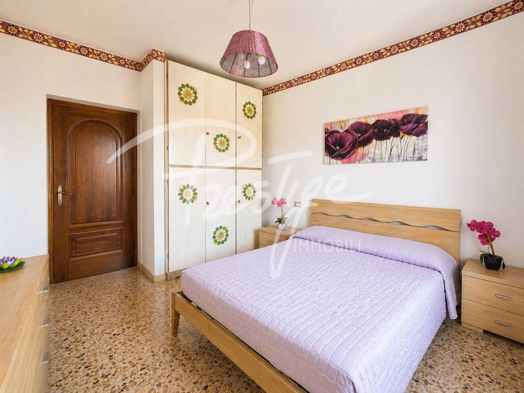 PORTOVENERE APPARTAMENTO CON POSTO AUTO E CANTINA