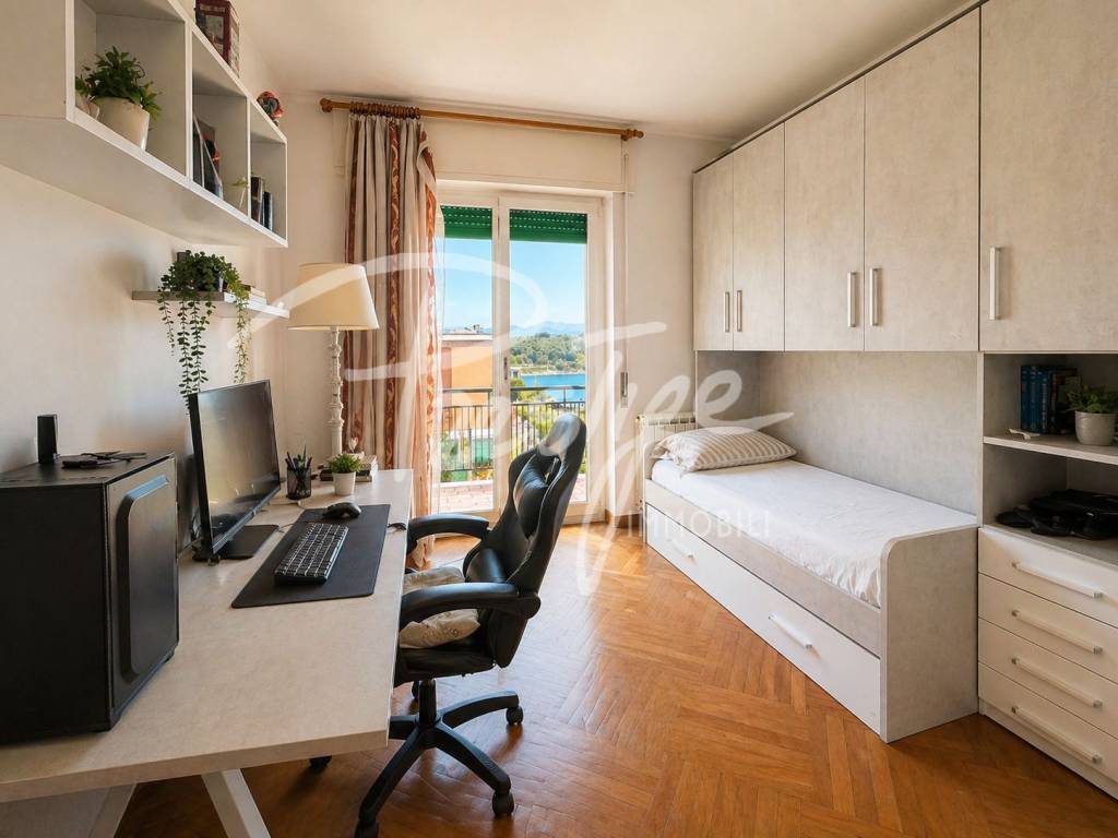 Portovenere attico con terrazza e garage vista mare totale