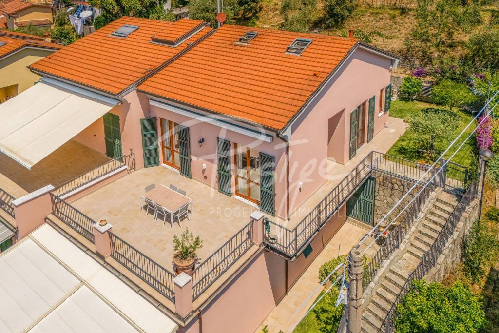 La Spezia Carozzo appartamento in villetta vista mare