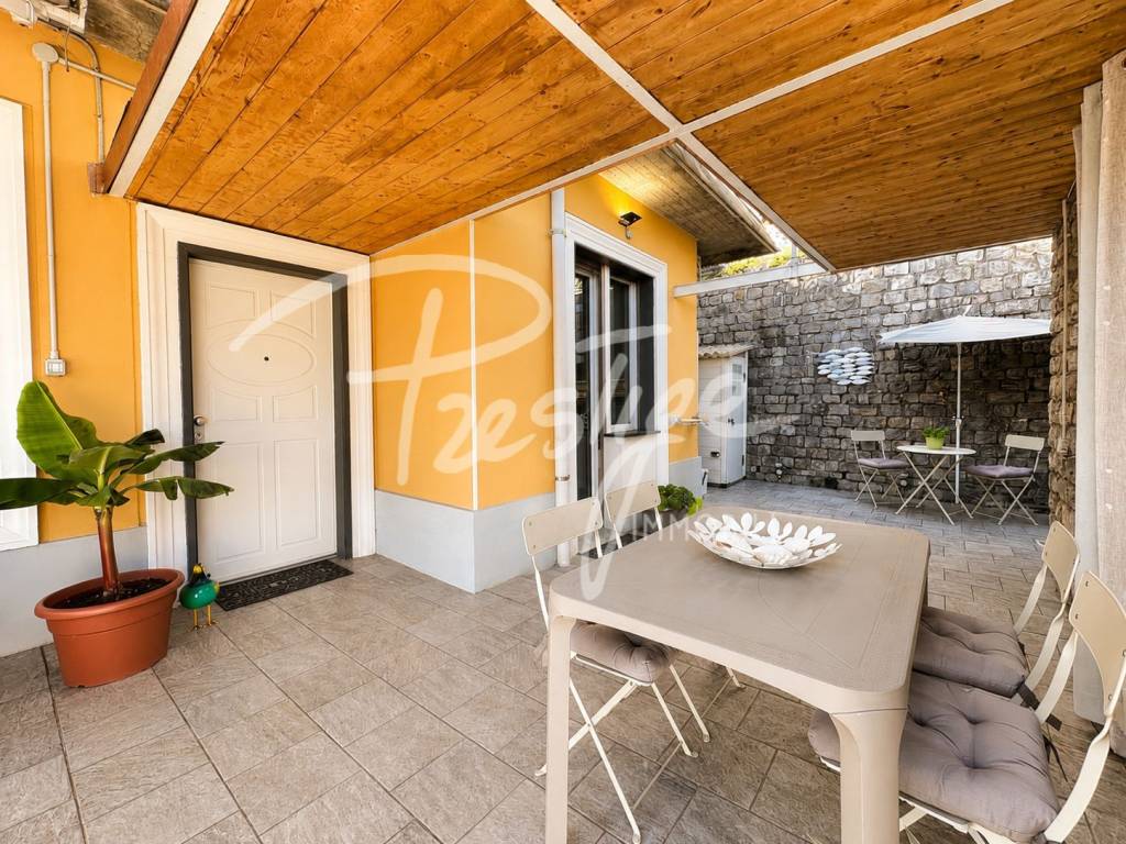 La Spezia Colli Appartamento con terrazza e garage