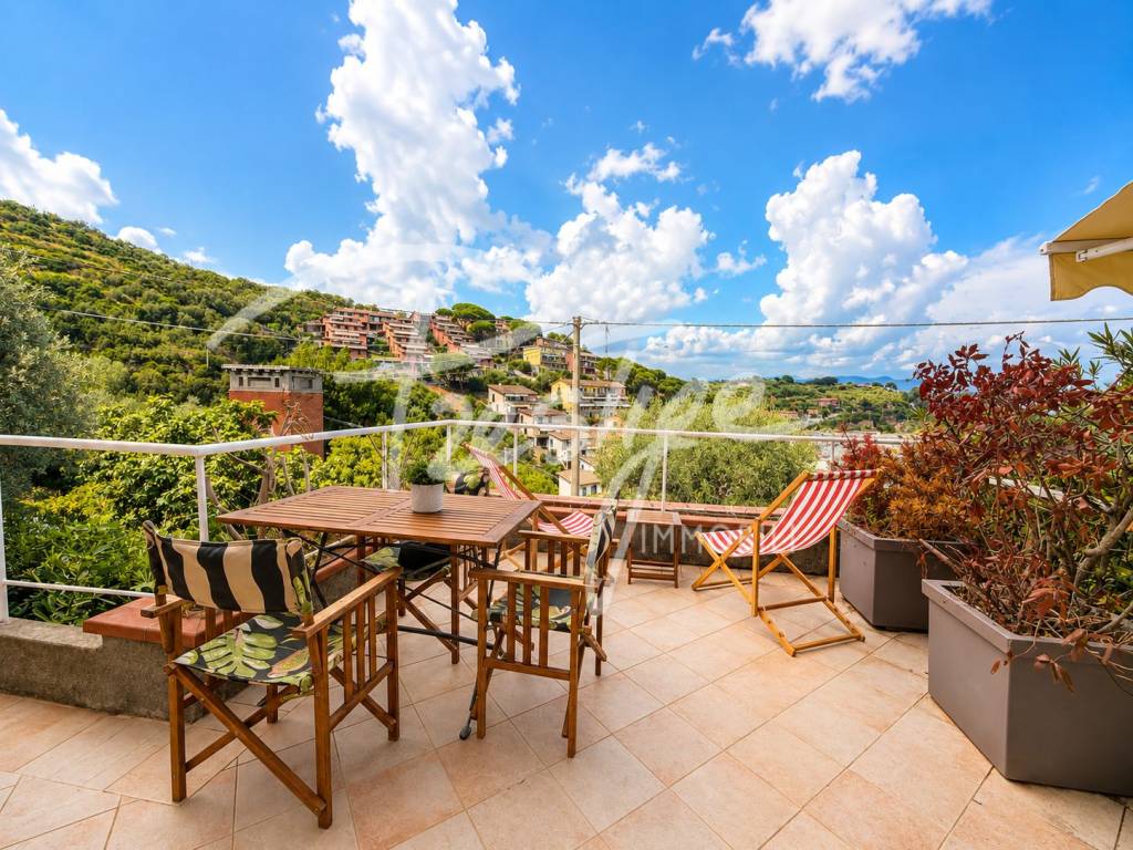 Portovenere bilocale con terrazza vista mare